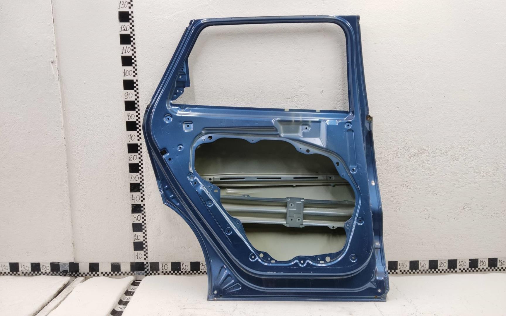 Дверь задняя левая