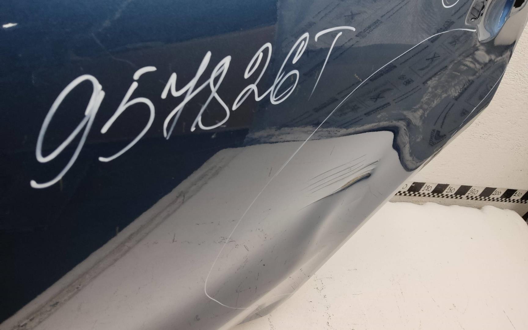 Дверь задняя левая