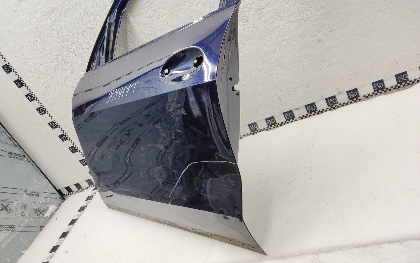 Дверь передняя левая