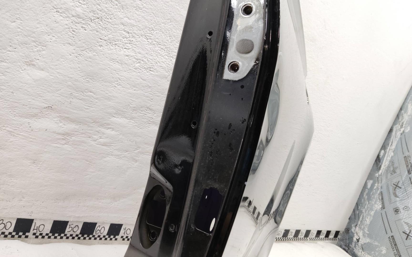 Дверь задняя левая