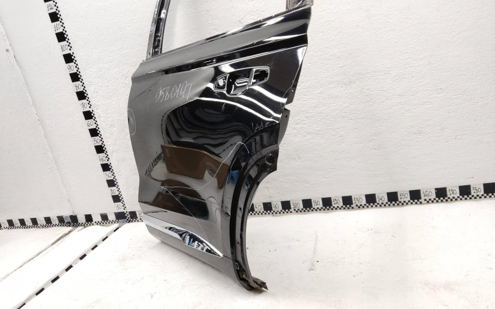 Дверь задняя левая