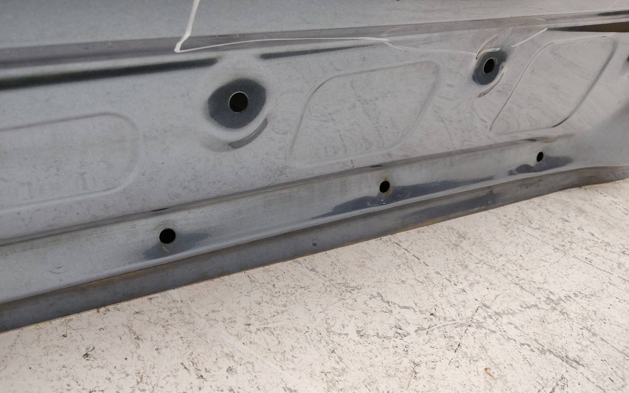 Дверь задняя левая