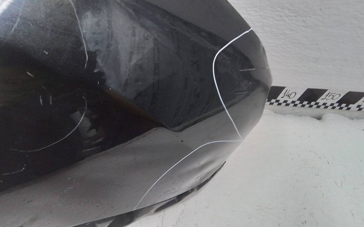 Крыло переднее правое