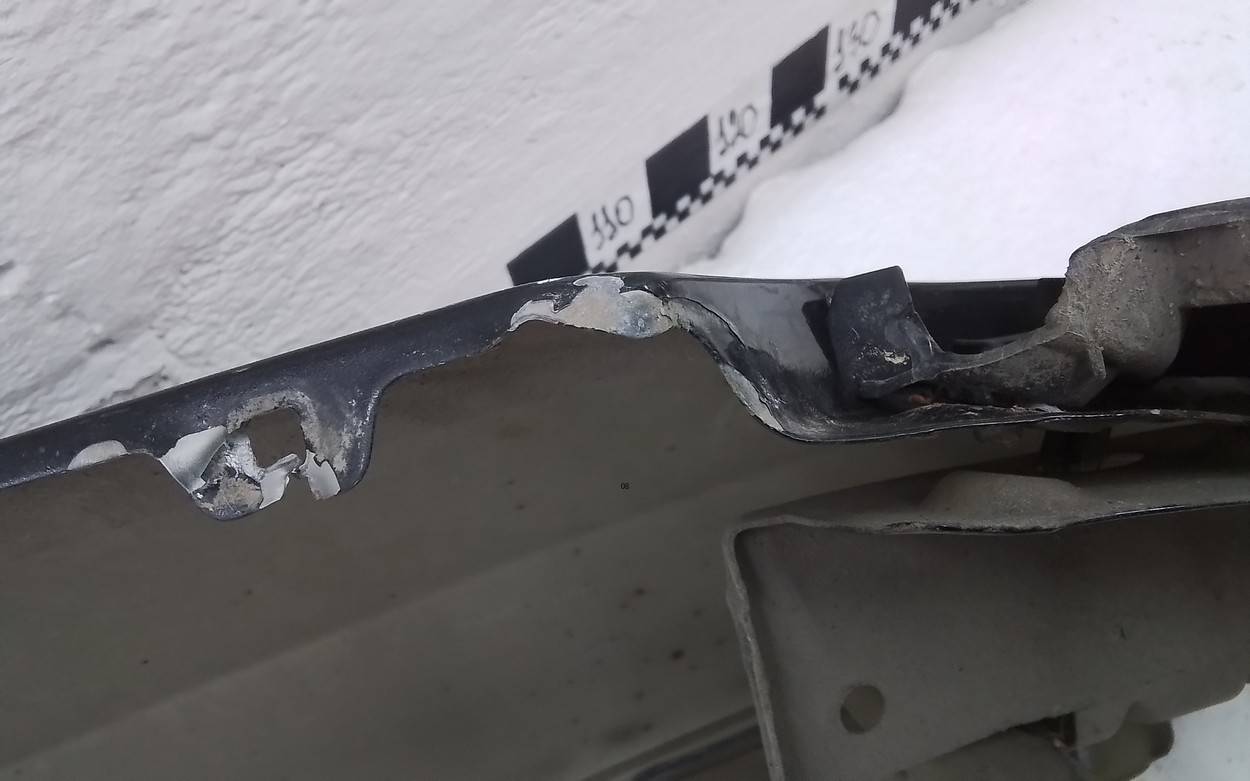 Крыло переднее правое