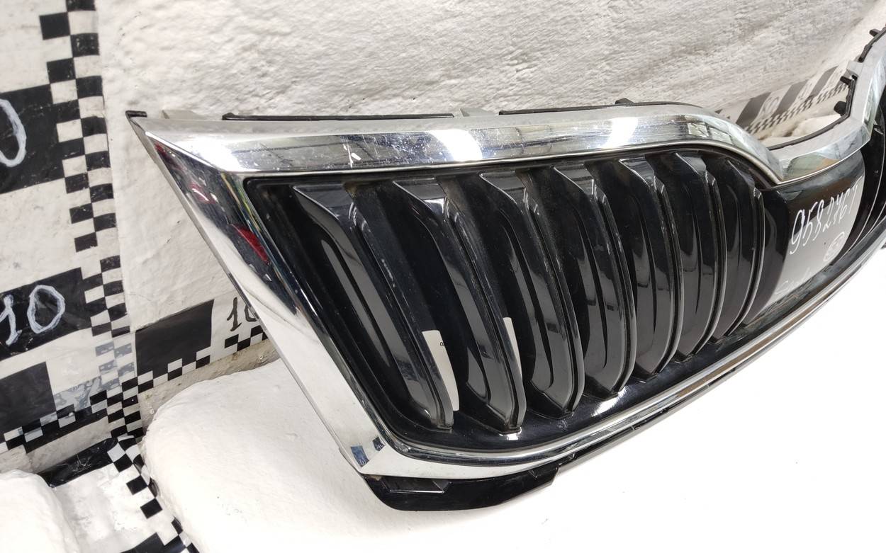 Решетка радиатора