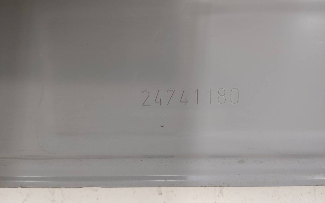 Кузовной элемент