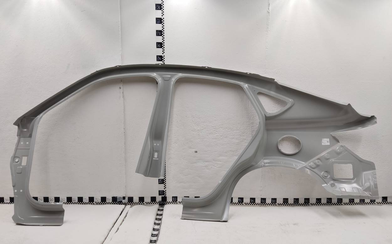 Кузовной элемент