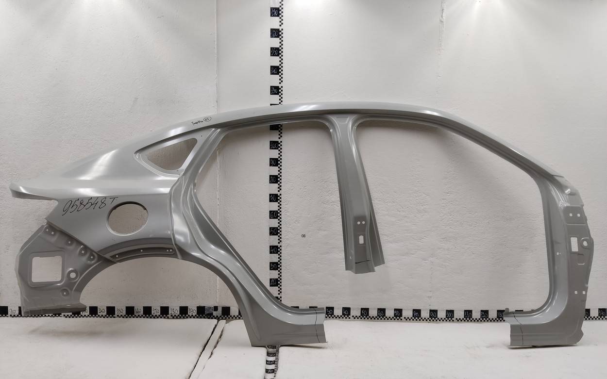 Кузовной элемент