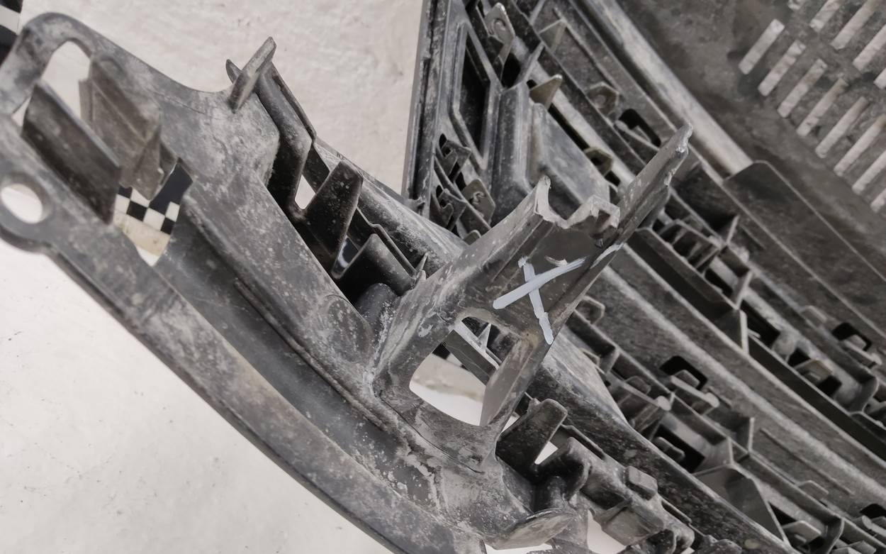 Решетка радиатора