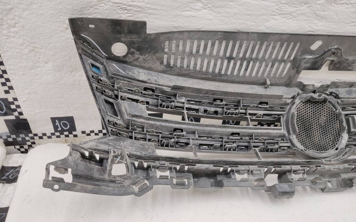 Решетка радиатора