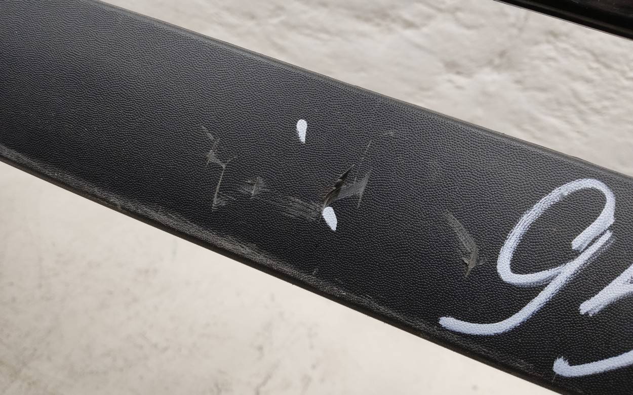 Бампер передний