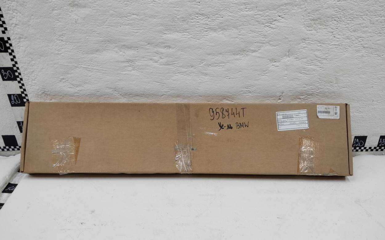 Усилитель переднего бампера