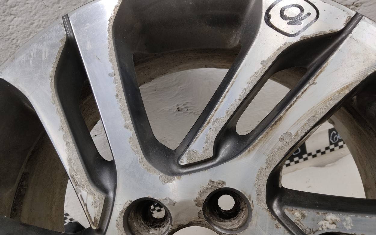 Диск колесный литой легкий сплав