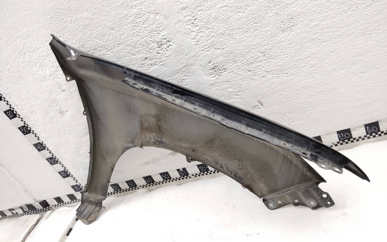 Крыло переднее левое