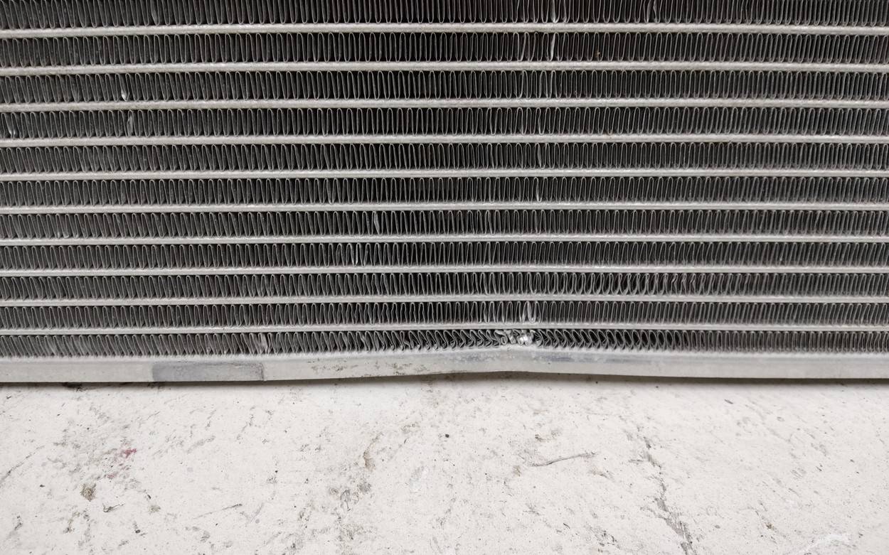 Радиатор кондиционера / конденсер