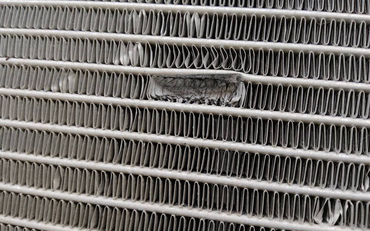 Радиатор кондиционера / конденсер