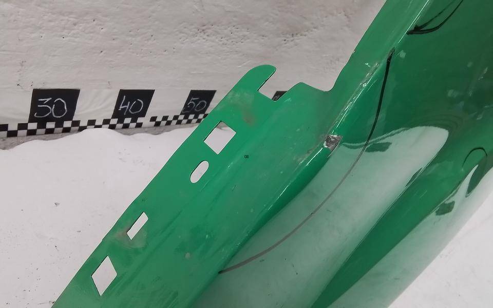 Крыло переднее левое