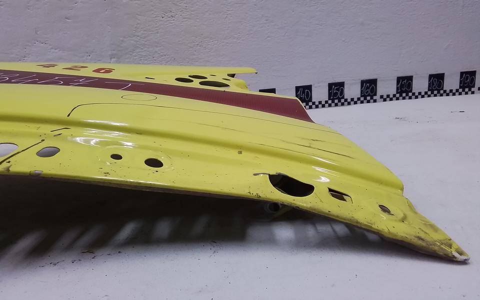 Крыло переднее левое