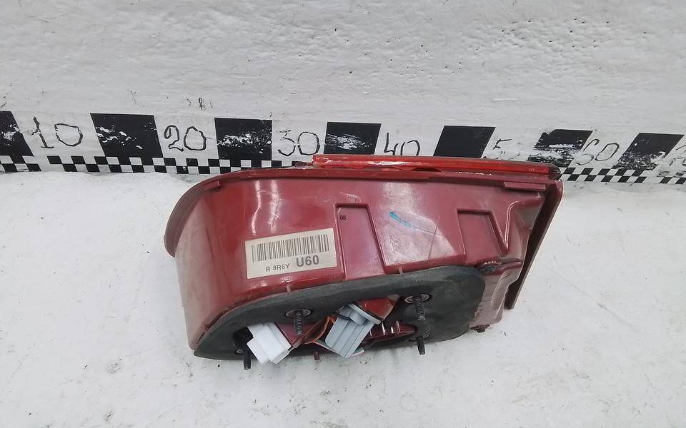 Фонарь задний внутренний правый