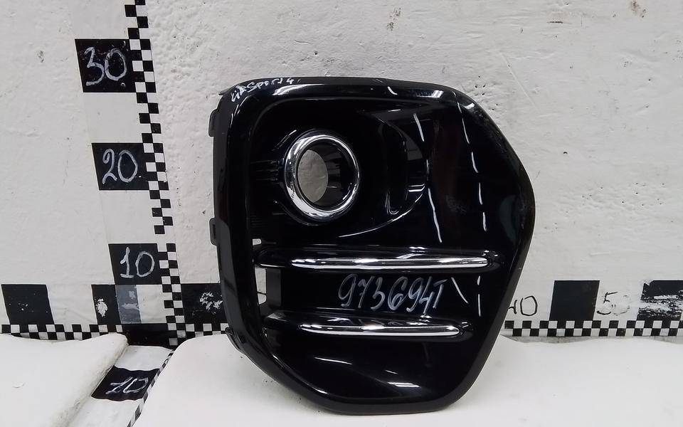 Накладка переднего бампера правая