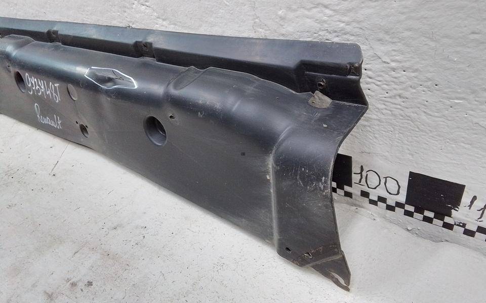 Пыльник двигателя центральный