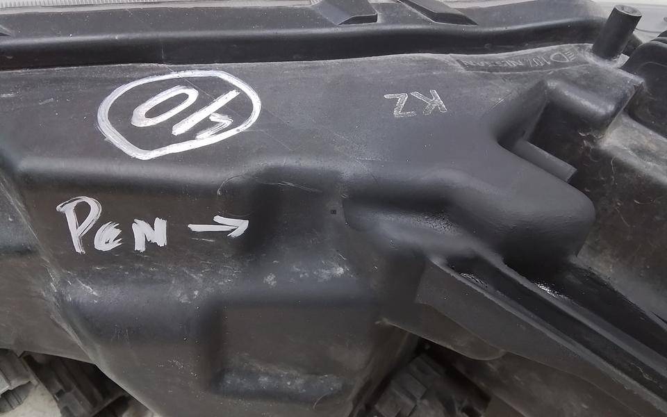 Фара правая