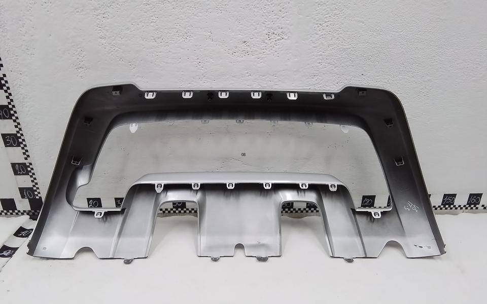 Накладка переднего бампера