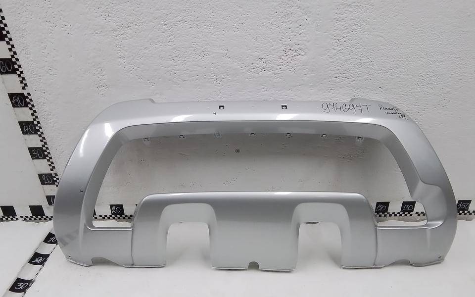 Накладка переднего бампера