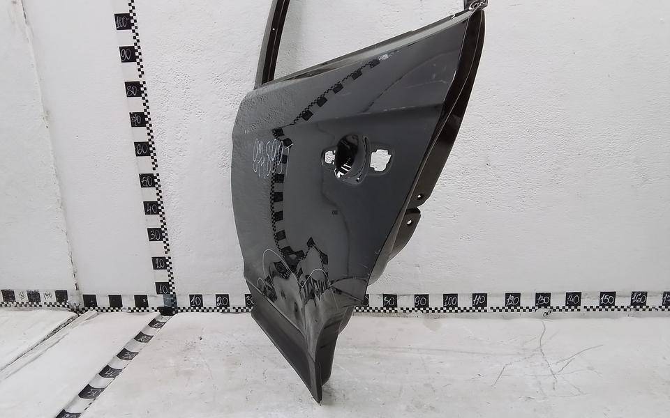 Дверь задняя левая