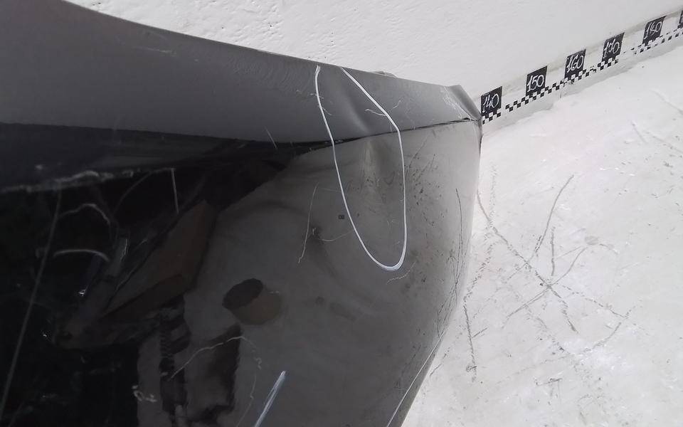 Крыло переднее правое