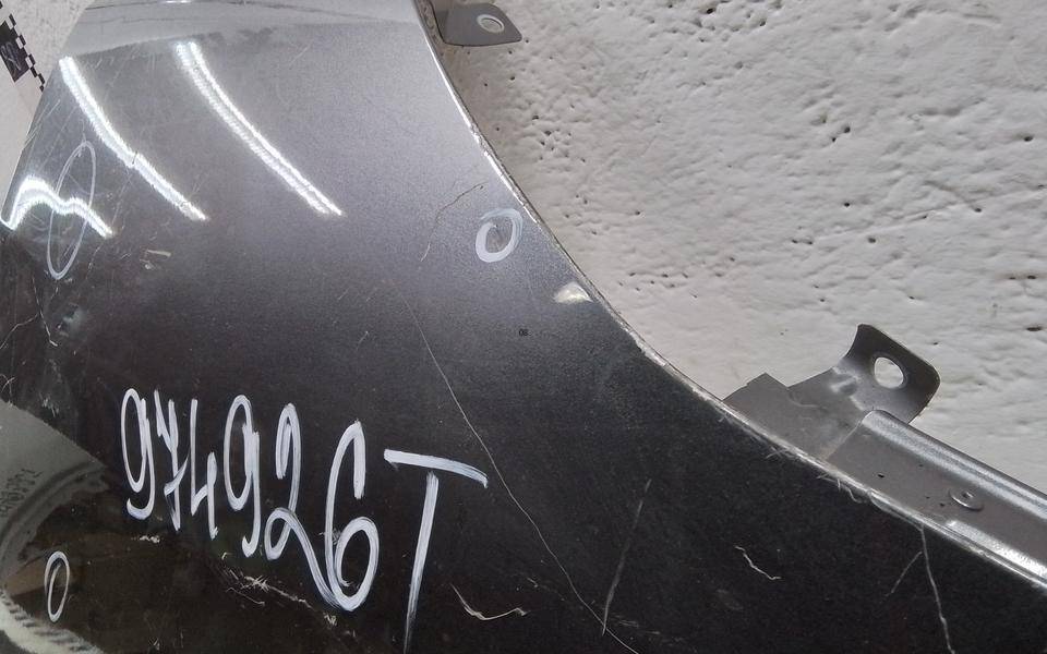 Крыло переднее правое