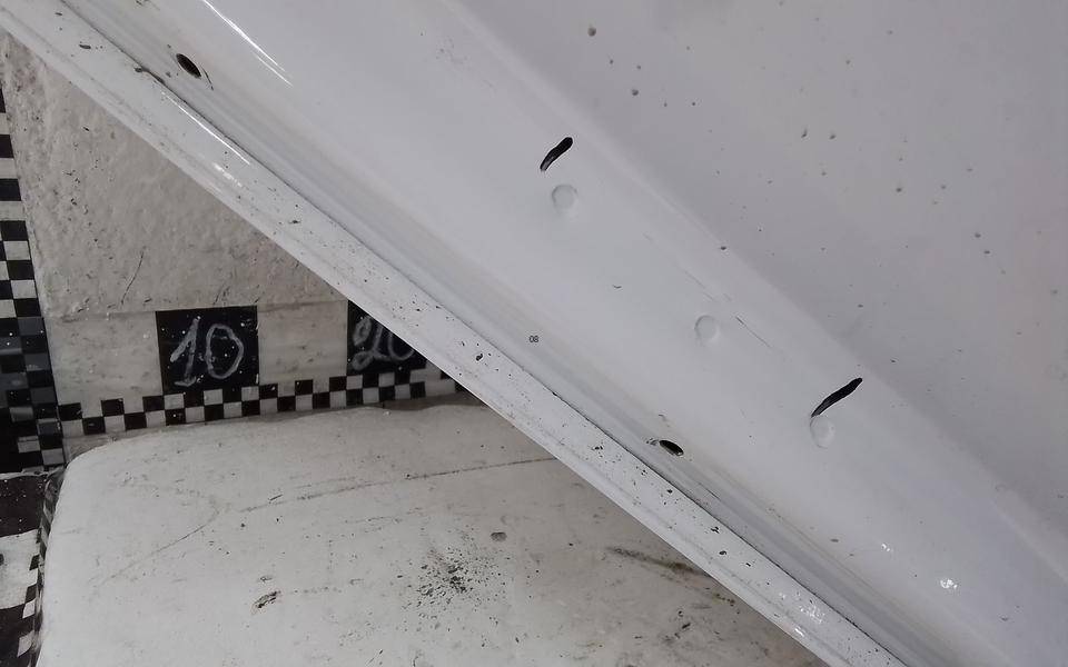 Дверь задняя левая