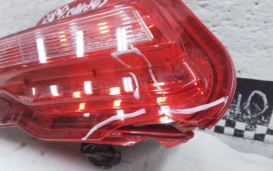 Фонарь задний в бампер левый