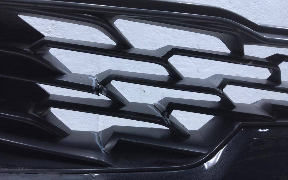 Бампер передний