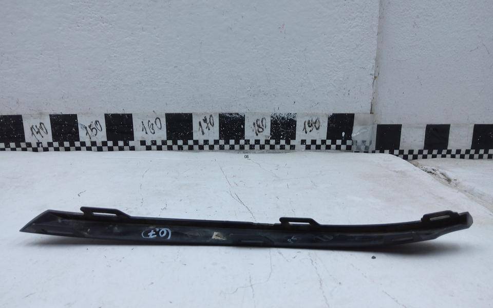 Накладка переднего бампера правая