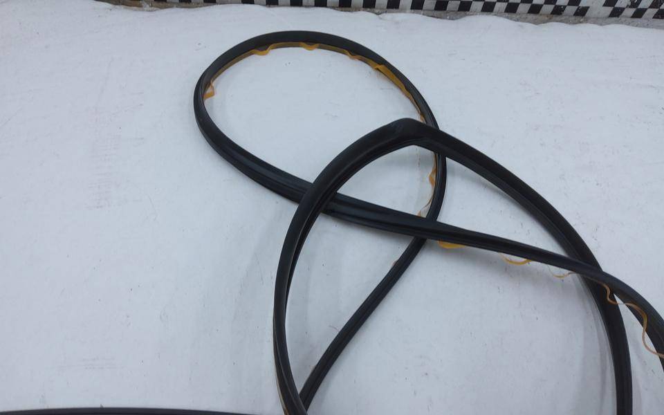 Уплотнитель (наружный)