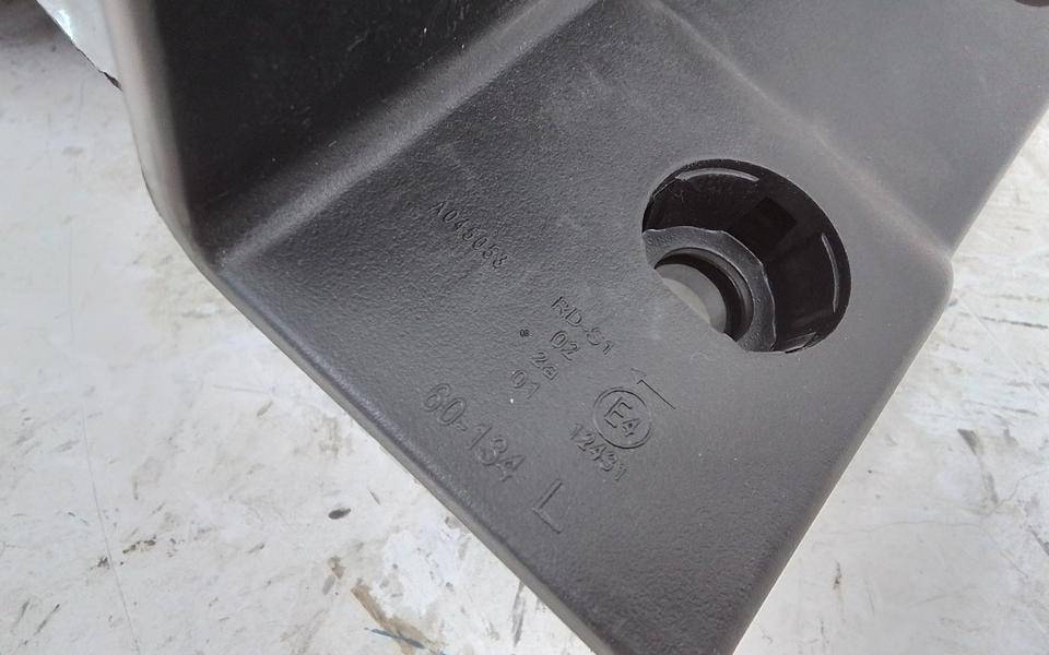 Фонарь задний наружный левый