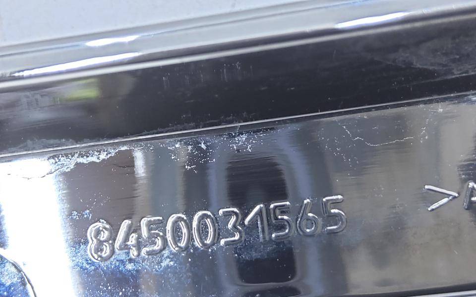 Молдинг переднего бампера левый