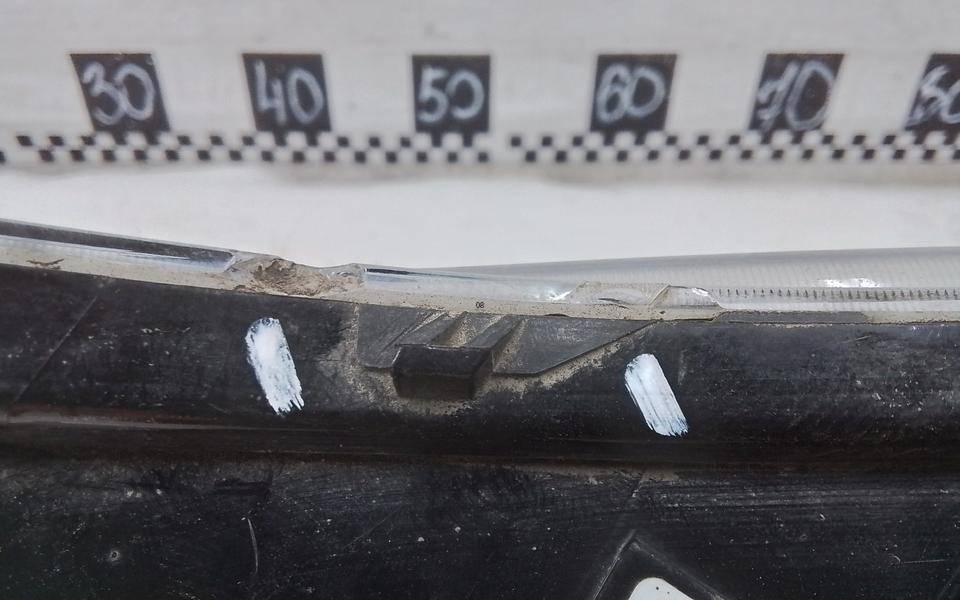 Фара противотуманная левая