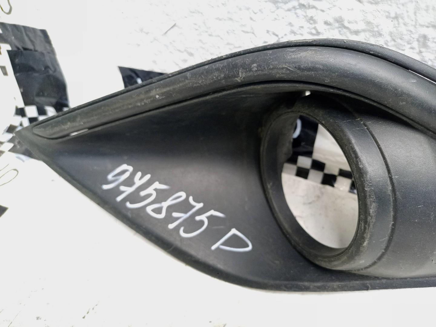 Накладка переднего бампера левая