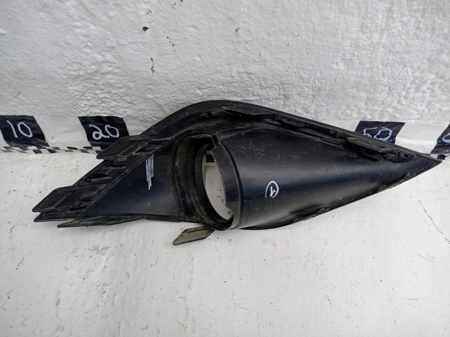 Накладка переднего бампера левая