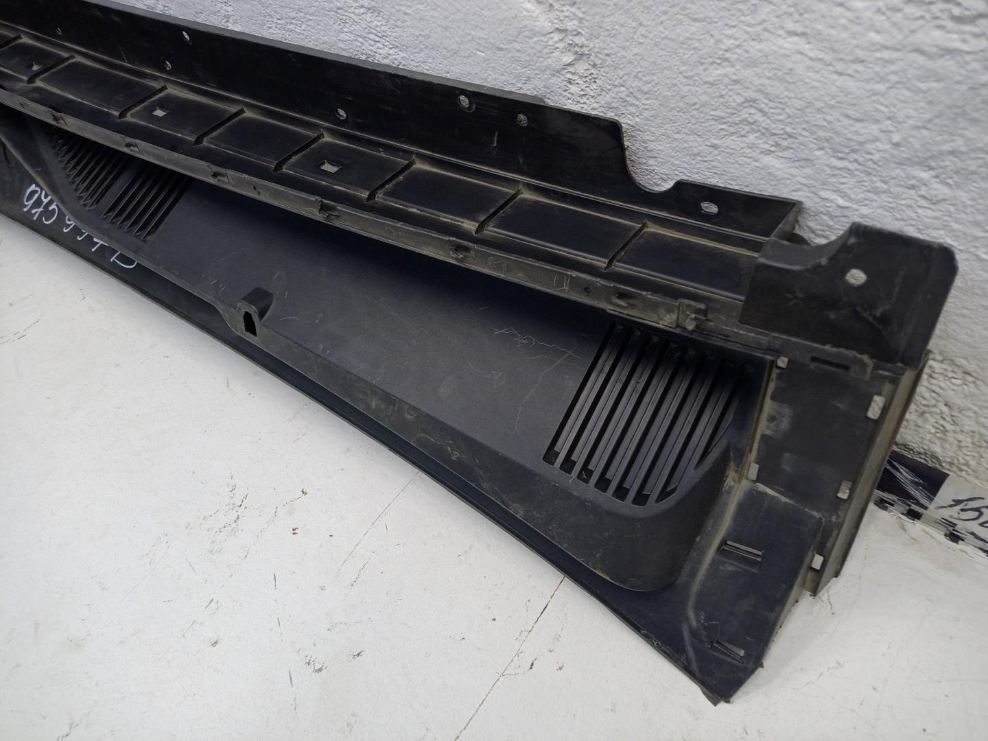 Решетка стеклоочистителей (Жабо)