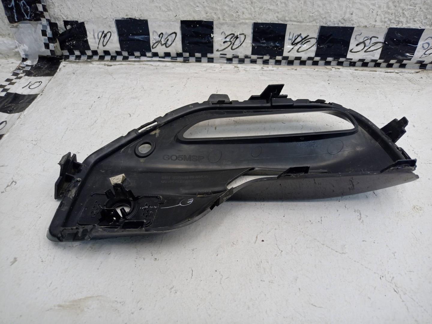 Накладка переднего бампера правая