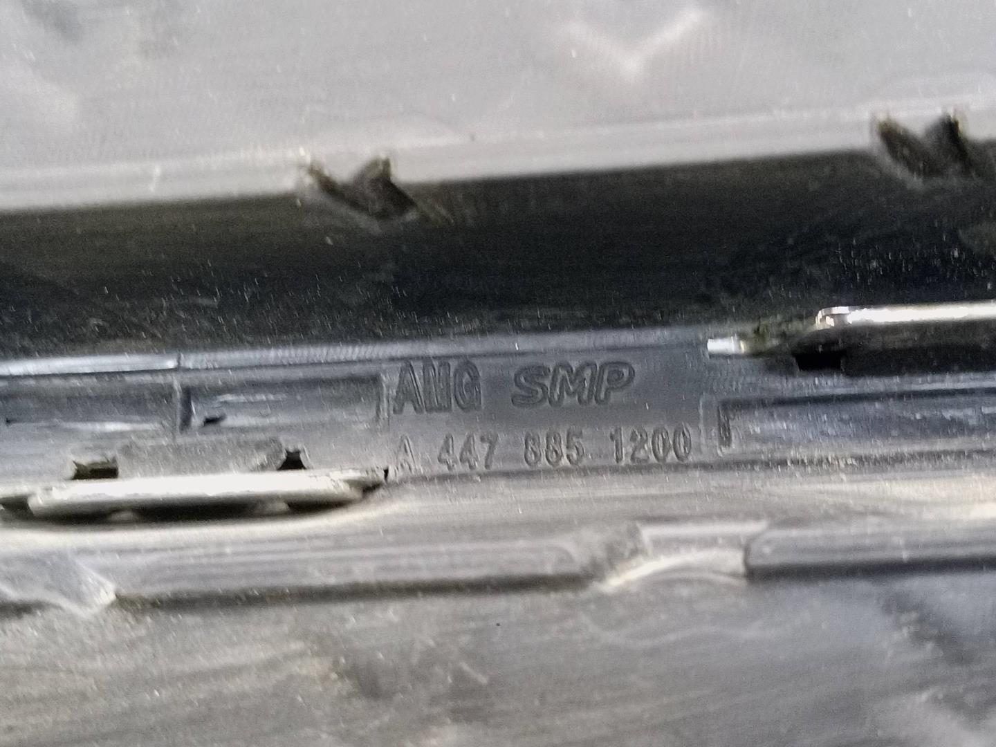 Решетка в бампер левая