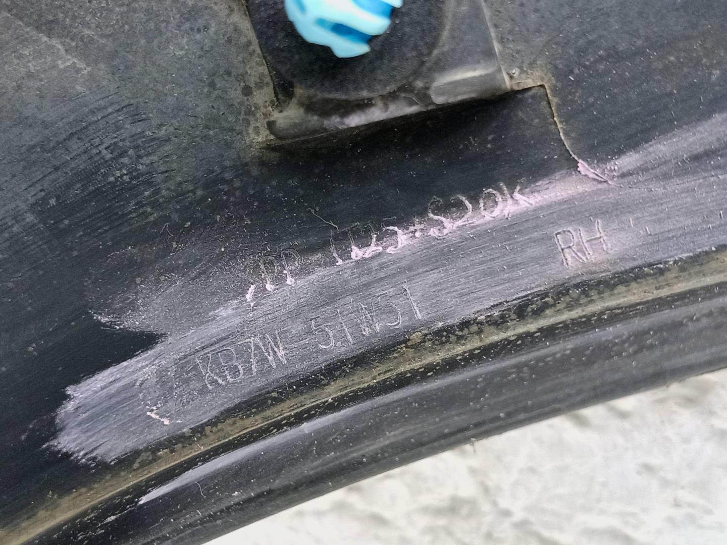 Накладка заднего крыла правого