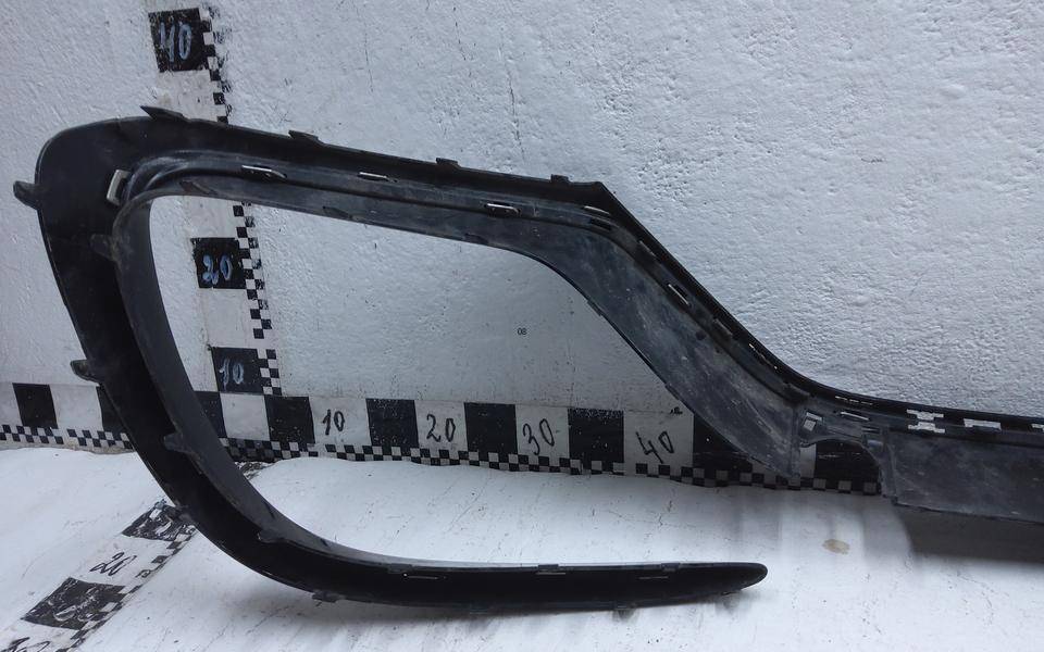 Накладка переднего бампера