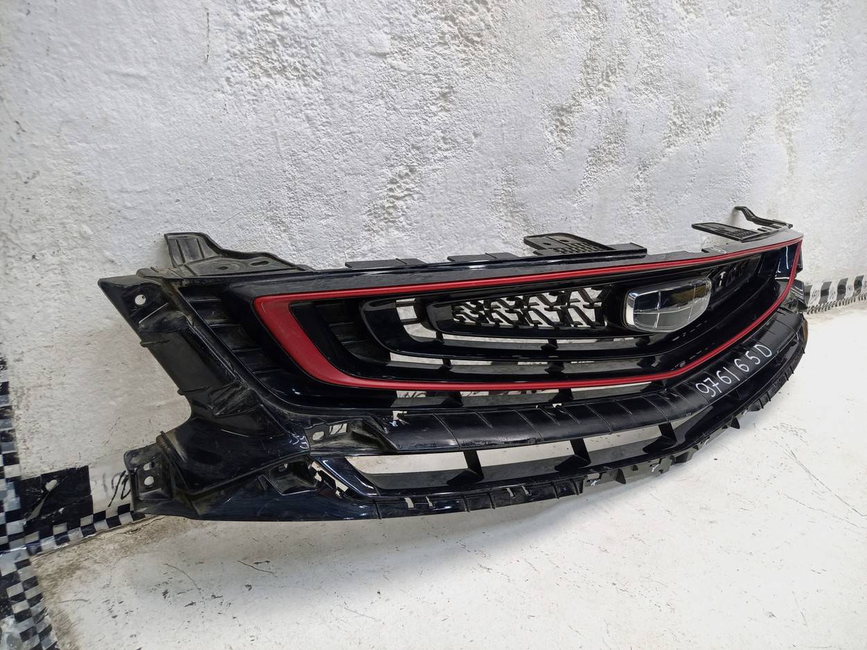 Решетка радиатора