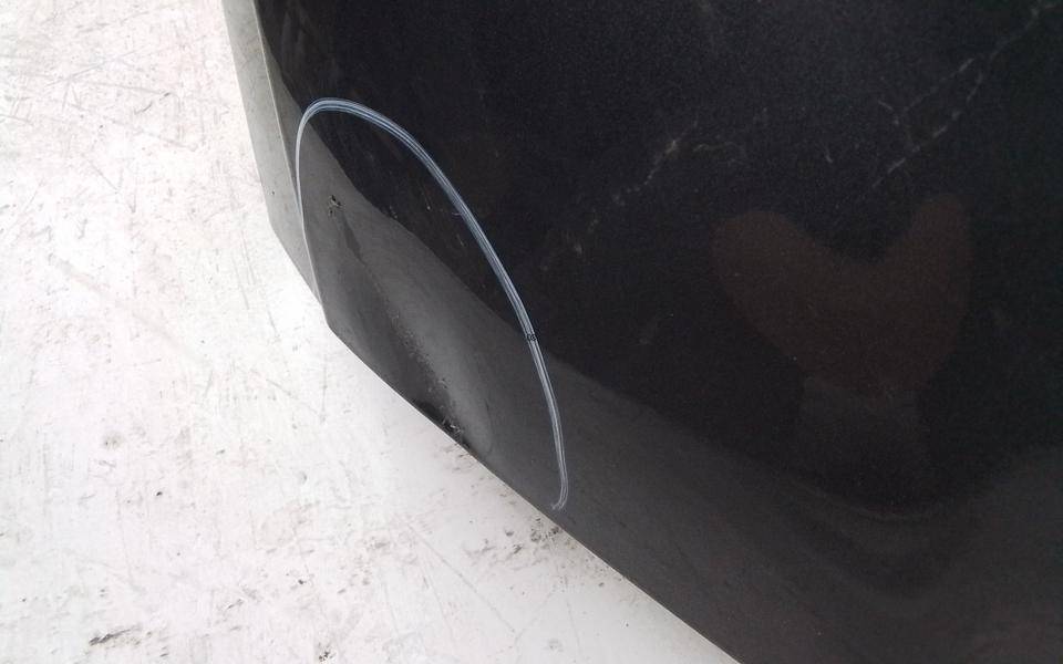 Крыло переднее правое