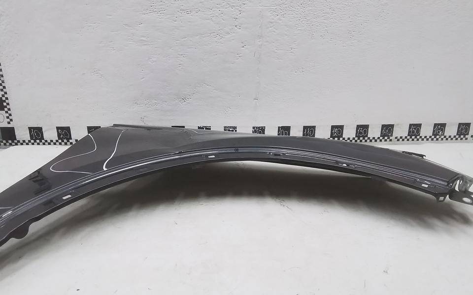 Крыло переднее правое