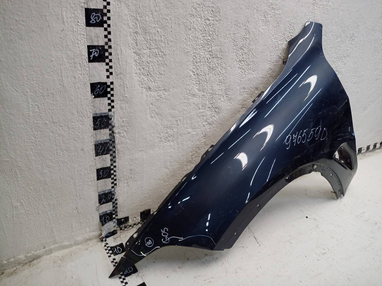 Крыло переднее левое